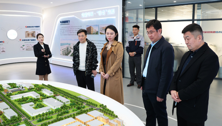 Liu Chunchen, Deputy Secretary of the Party Working Committee of Linyi High tech Zone, and his delegation visited Chunguang Technology Group for inspection and research